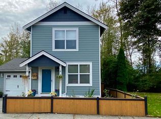 200 Whispering Pine Pl, Sultan, WA 98294