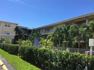 1100 NE 1st Ct APT 102, Hallandale, FL 33009