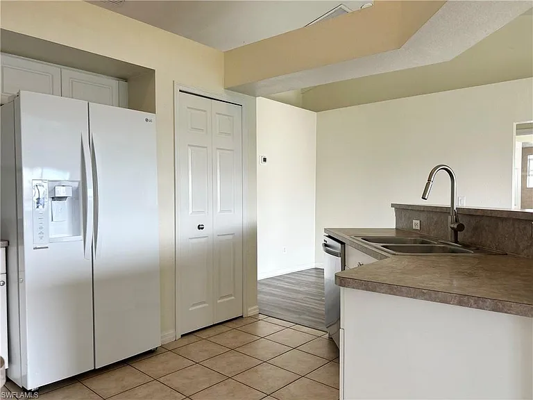 6143 Hendley Ct — Photo 17