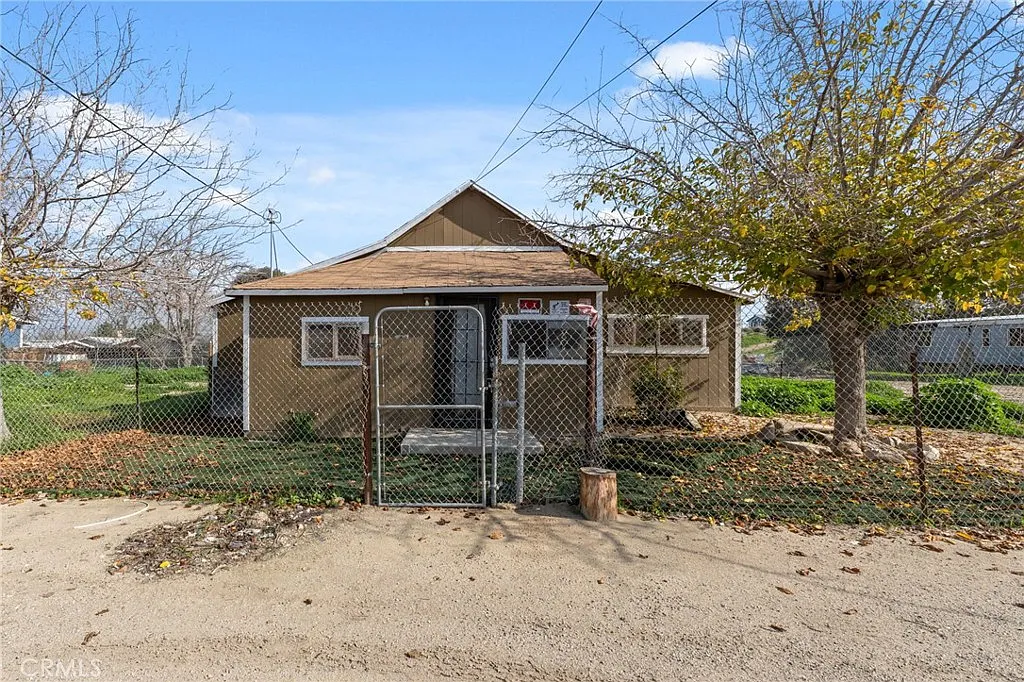 412 Mary St photo 1
