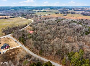 46 Lake Hayes Estate Rd, Trenton, TN 38382