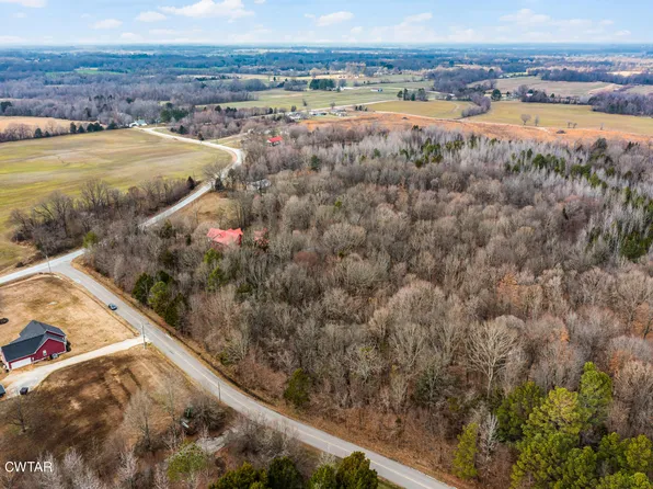 46 Lake Hayes Estate Rd, Trenton, TN 38382