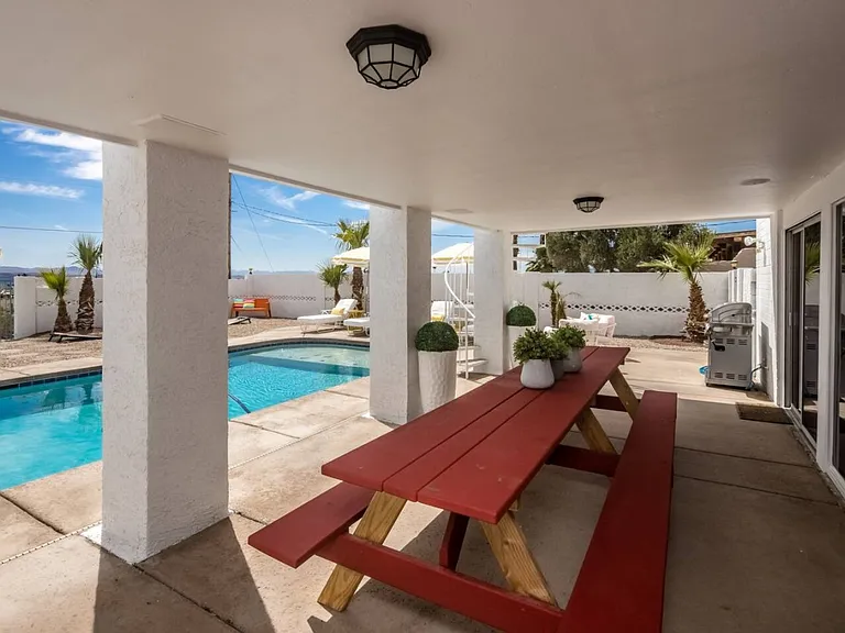 2906 Castaway Dr — Photo 46