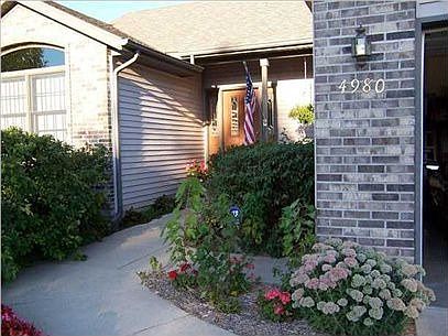 3rd image of 4980 Cedarcrest Ct NE
