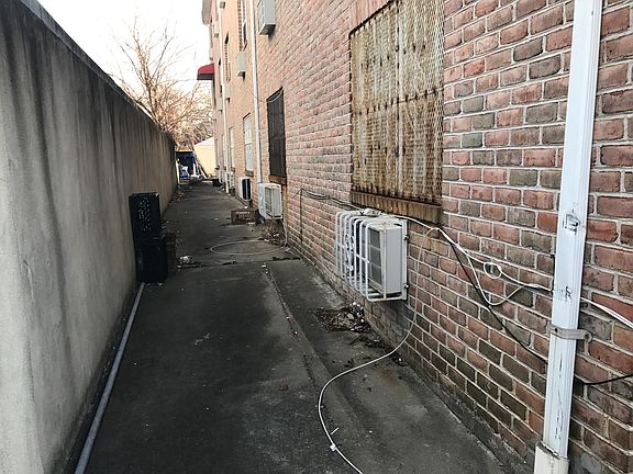 5th image of 10101 81st St