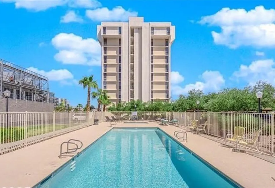 3930 University Center Dr #305