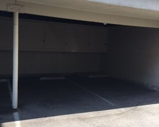 2nd image of 1315 N Poinsettia Pl APT 4
