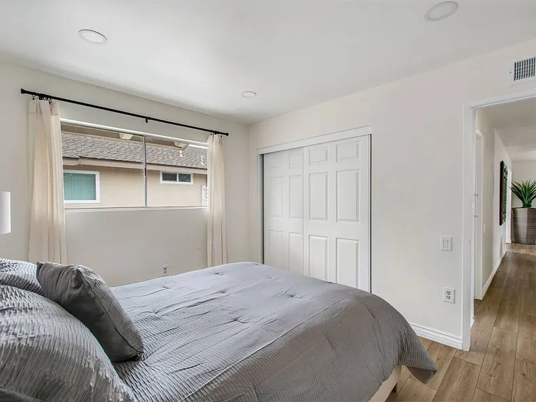 405 Nobel Ave #C — Photo 19