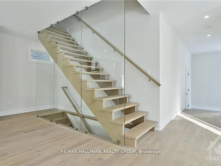 484 Woodland Ave — Photo 17