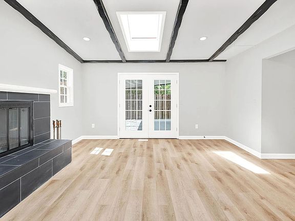3rd image of 5643 New Meadow Dr