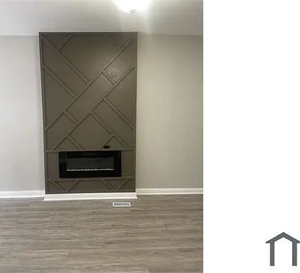 7938 S Loomis Blvd — Photo 1