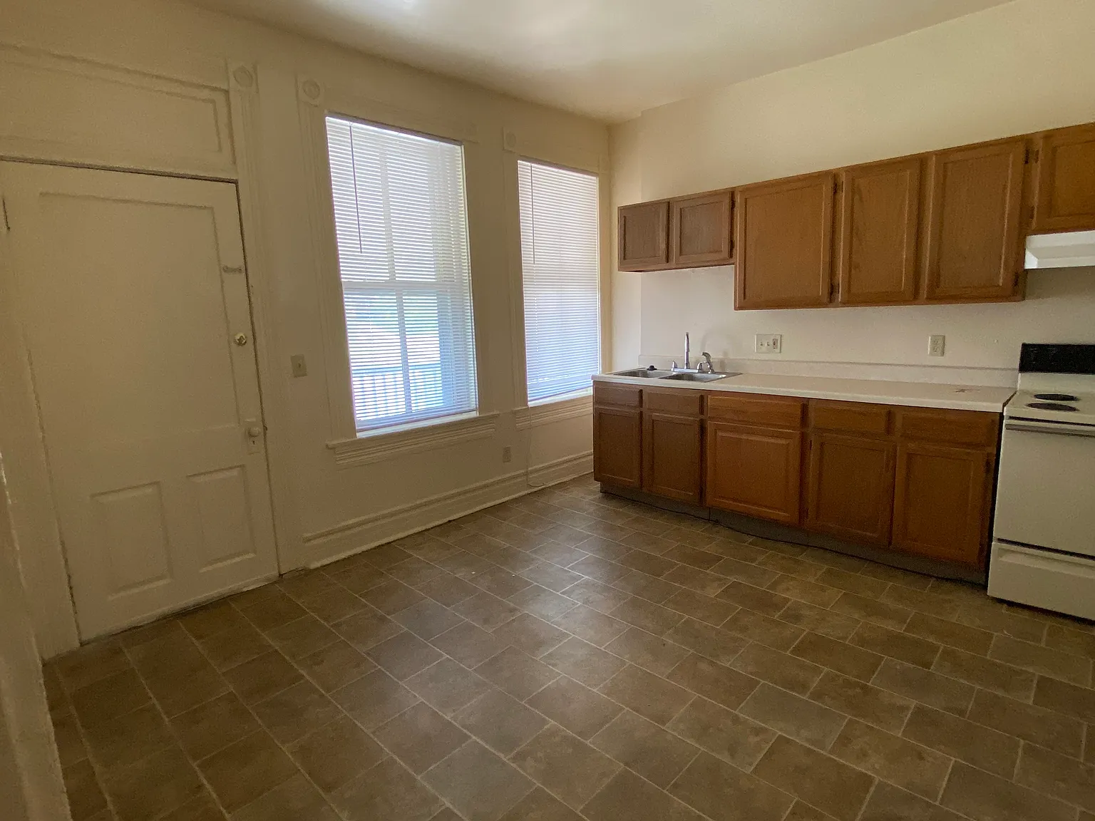 Summit Place Apartments — Photo 2