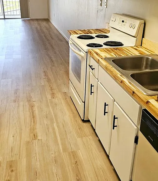 2135 N Courtenay Pkwy #B-209 — Photo 23