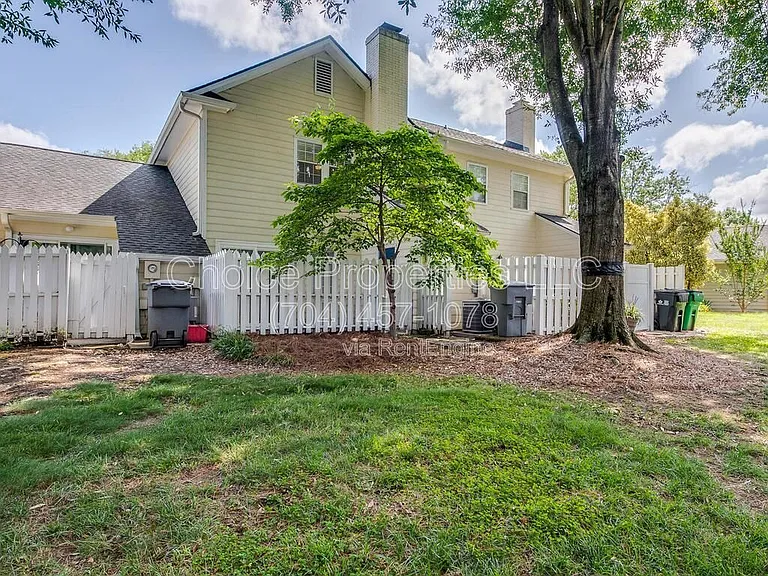 2704 New Hamlin Way — Photo 23