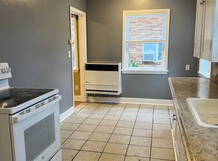 3804 SE Francis St APT 5, Portland, OR 97202