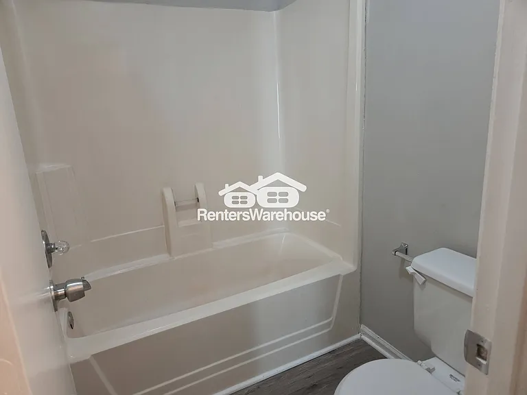 4891 Jenny Dr — Photo 5