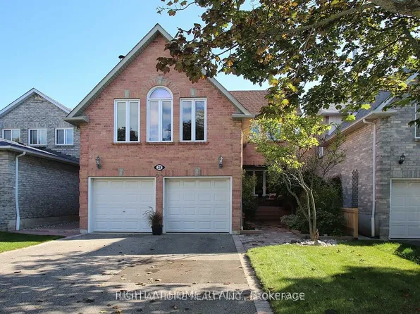 28 Mullen Dr, Ajax, ON L1T 2A5