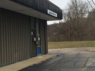 1013 1/2 E State St, Athens, OH 45701