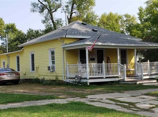 419 2nd St SE, Pipestone, MN 56164