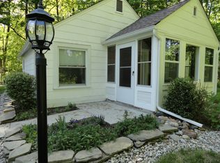 21309 Metroview Rd, Farmington Hills, MI 48335