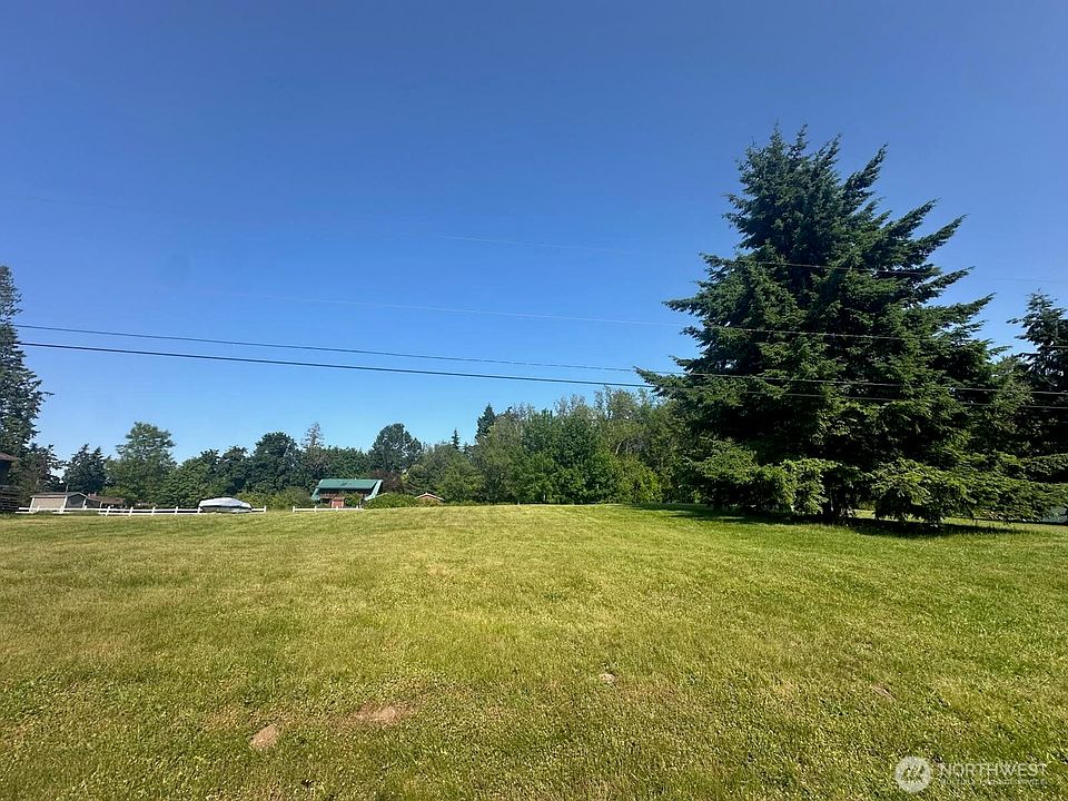 2nd image of 1713 94th Avenue E