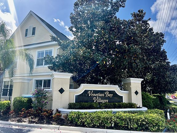 4th image of 4004 Venetian Bay Dr #106-1