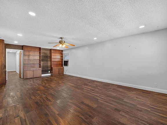 5th image of 223 W Carolyn Drive