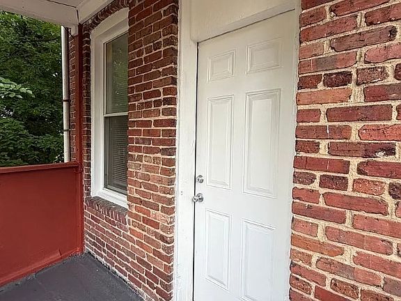 2nd image of 3000 Wolcott Ave