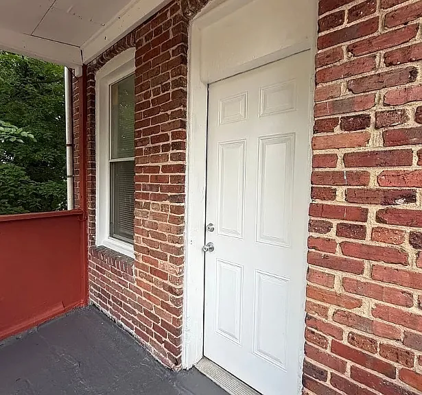 3000 Wolcott Ave — Photo 2