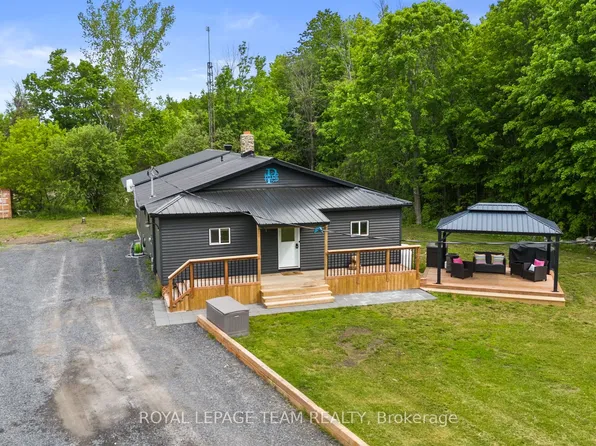 16509 Cedarvale Rd, North Stormont, ON K0C 1Y0