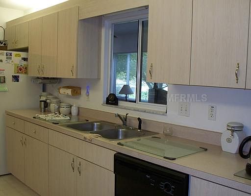 4th image of 13630 SE 90th Ct