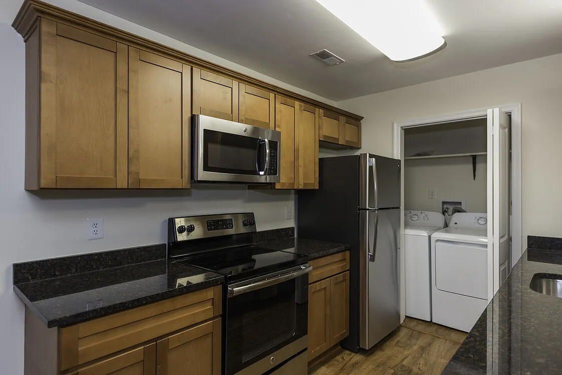 Fox Chase Apartments — Photo 4