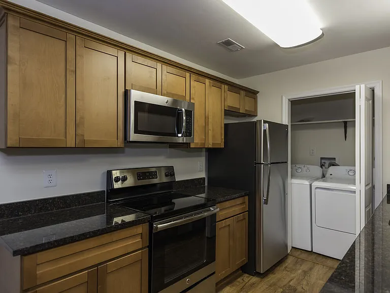 Fox Chase Apartments — Photo 4
