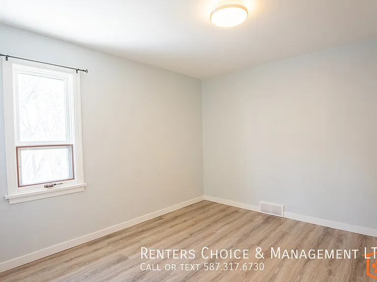 1134A 20th St S — Photo 10