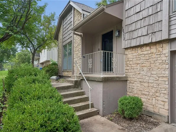 10312 Haskins St, Lenexa, KS 66215