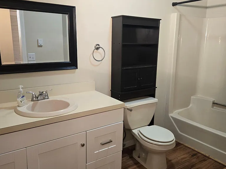 35 Ruth St #34 — Photo 8