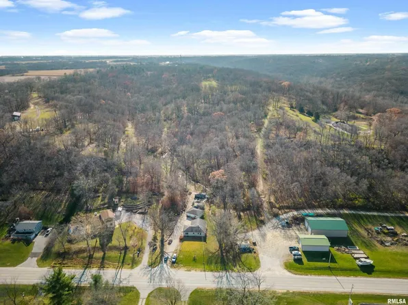 13220 78th Ave W, Taylor Ridge, IL 61284