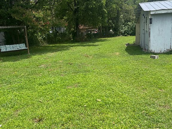 3rd image of 639 Arch Dr