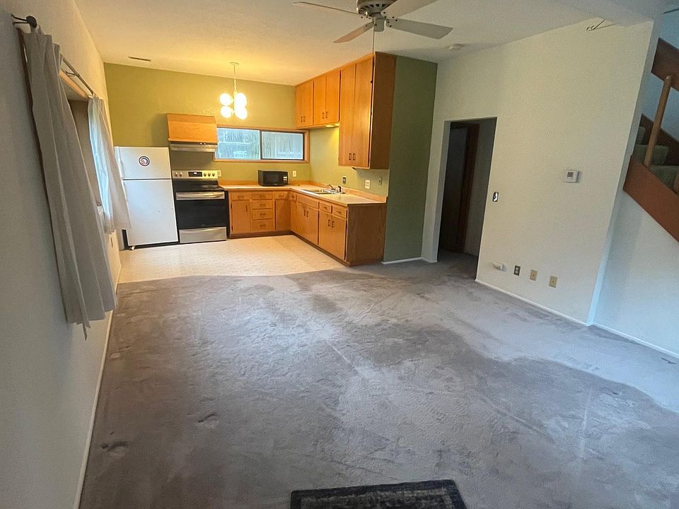 Living room/kitchen/ bath on 1st floor