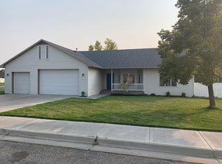 3111 E Wimbledon Cir, Ammon, ID 83406
