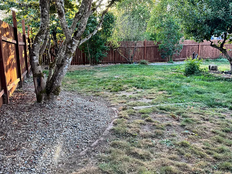 306 35th Ave NE — Photo 6