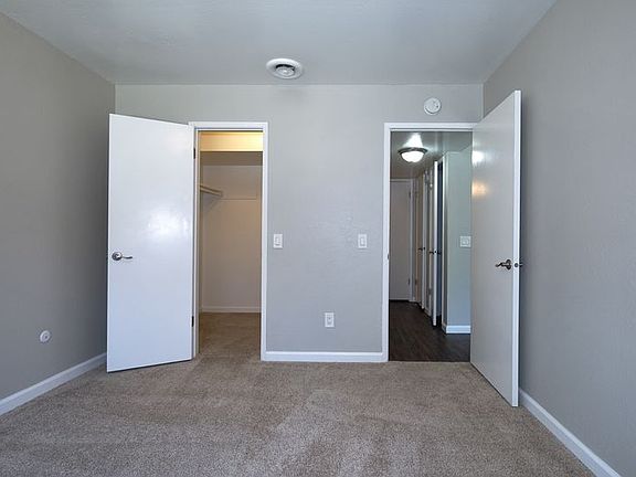 5th image of 215 Grove Acre Ave APT 5