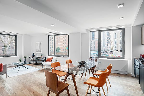 1st image of 411 35th St #9M2B
