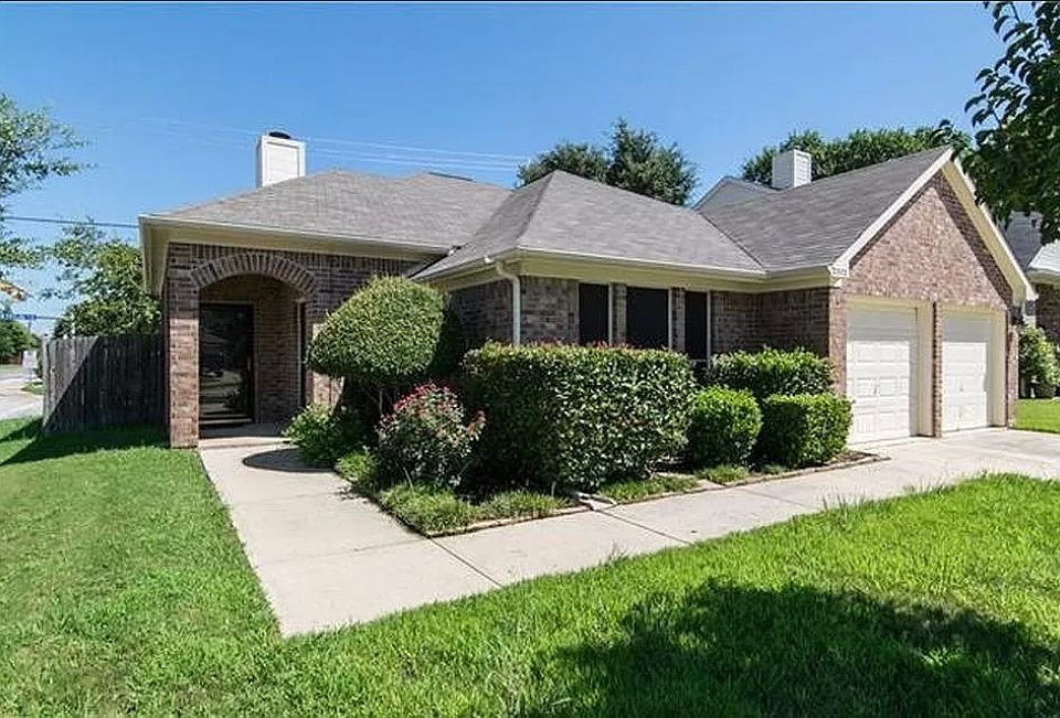 1st image of 2502 Chesapeake Ct