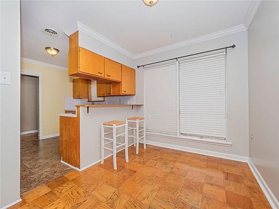 3rd image of 408 W School St