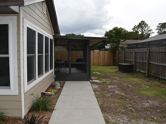 5th image of 2750 Vanessa Ln