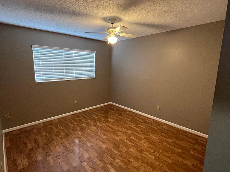 9249 SW 147th Ave — Photo 3