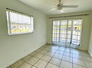 600 SW 67th Ter #A, Hollywood, FL 33023
