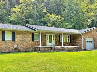 327 Knob Fork Rd, Pikeville, KY 41501