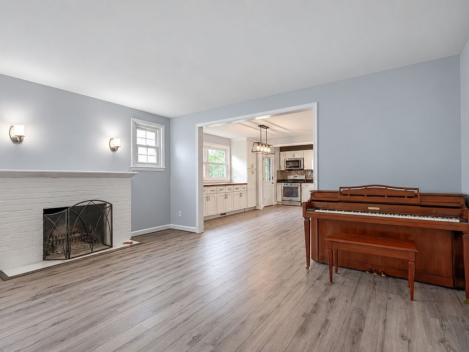 1st image of 804 Walker Ave